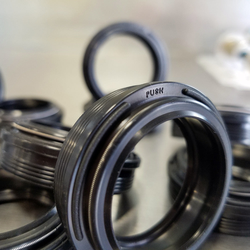 Retenes PUSH Industries